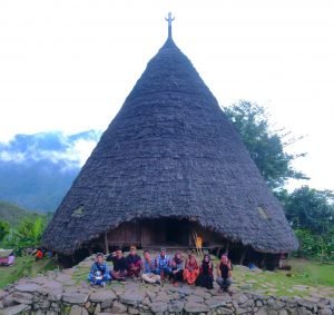 kepala suku desa adat waerebo