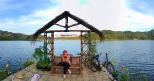 Taman bambu air waduk sermo